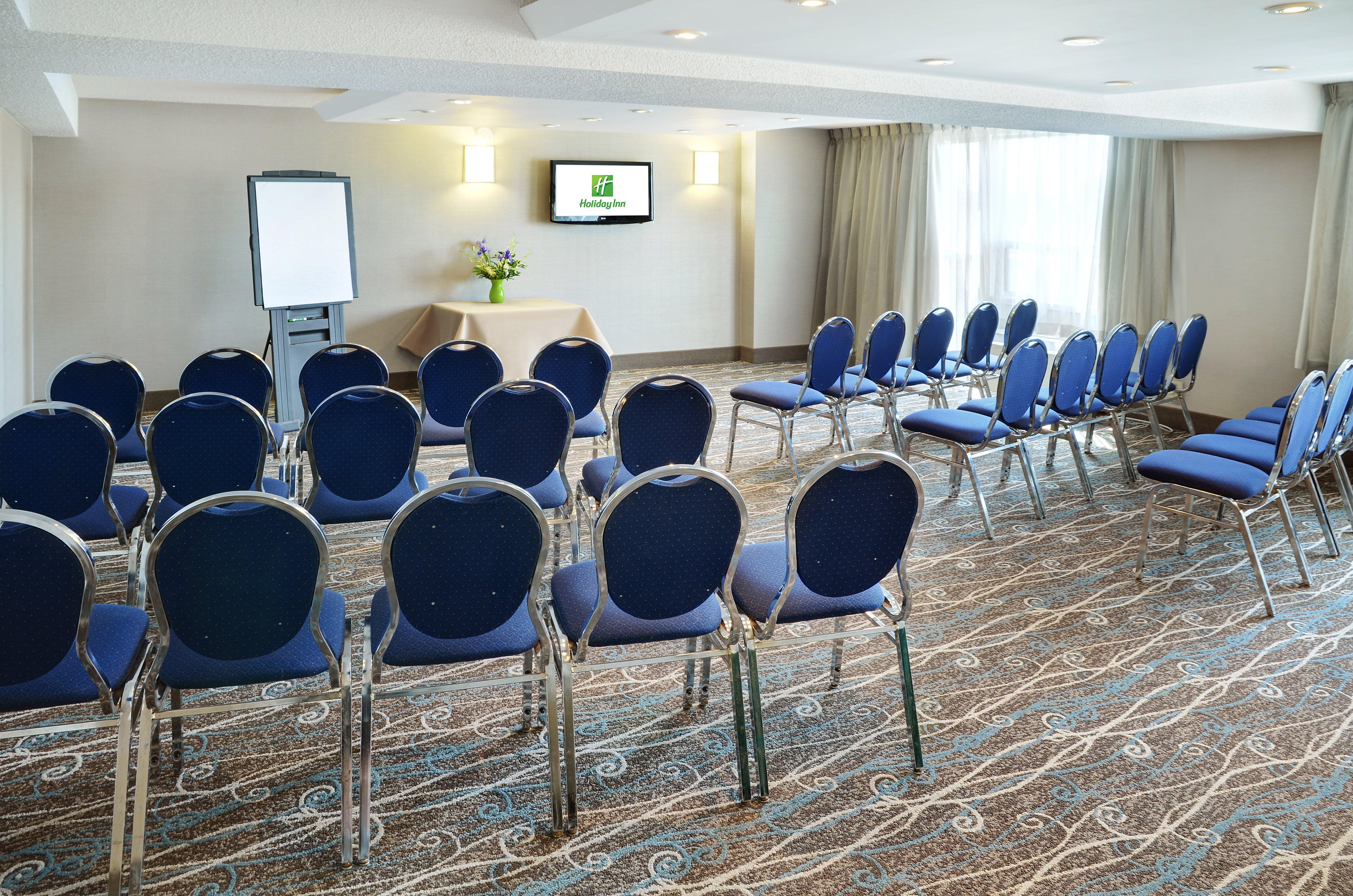 Holiday Inn Hotel & Suites London By Ihg Екстер'єр фото