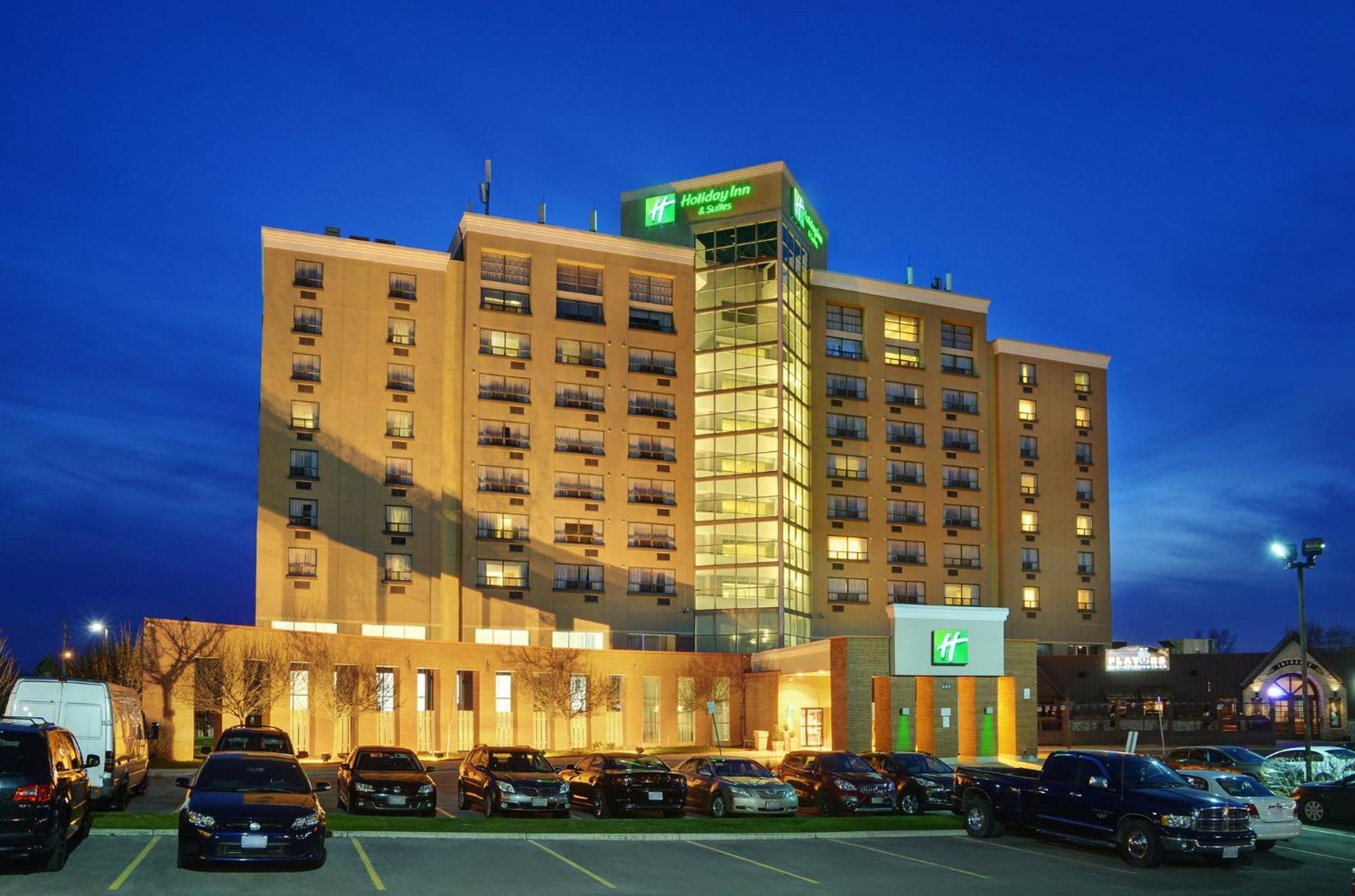 Holiday Inn Hotel & Suites London By Ihg Екстер'єр фото