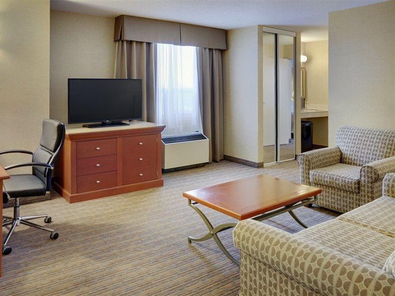 Holiday Inn Hotel & Suites London By Ihg Екстер'єр фото