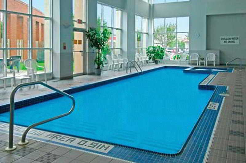 Holiday Inn Hotel & Suites London By Ihg Екстер'єр фото